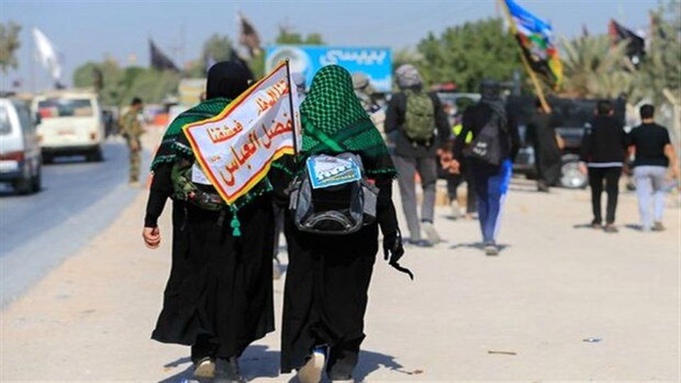 ArbaeenWalkingPilgrims.jpg