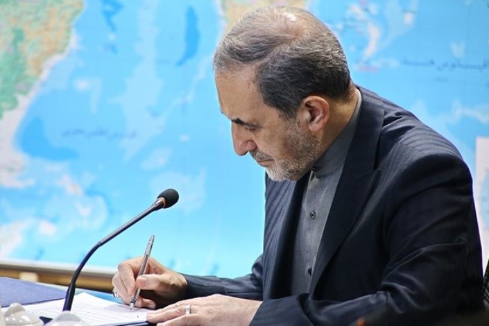 Dr. Velayati expressed his condolences on the demise of Hojat al-Islam Sadiq al-Hakim